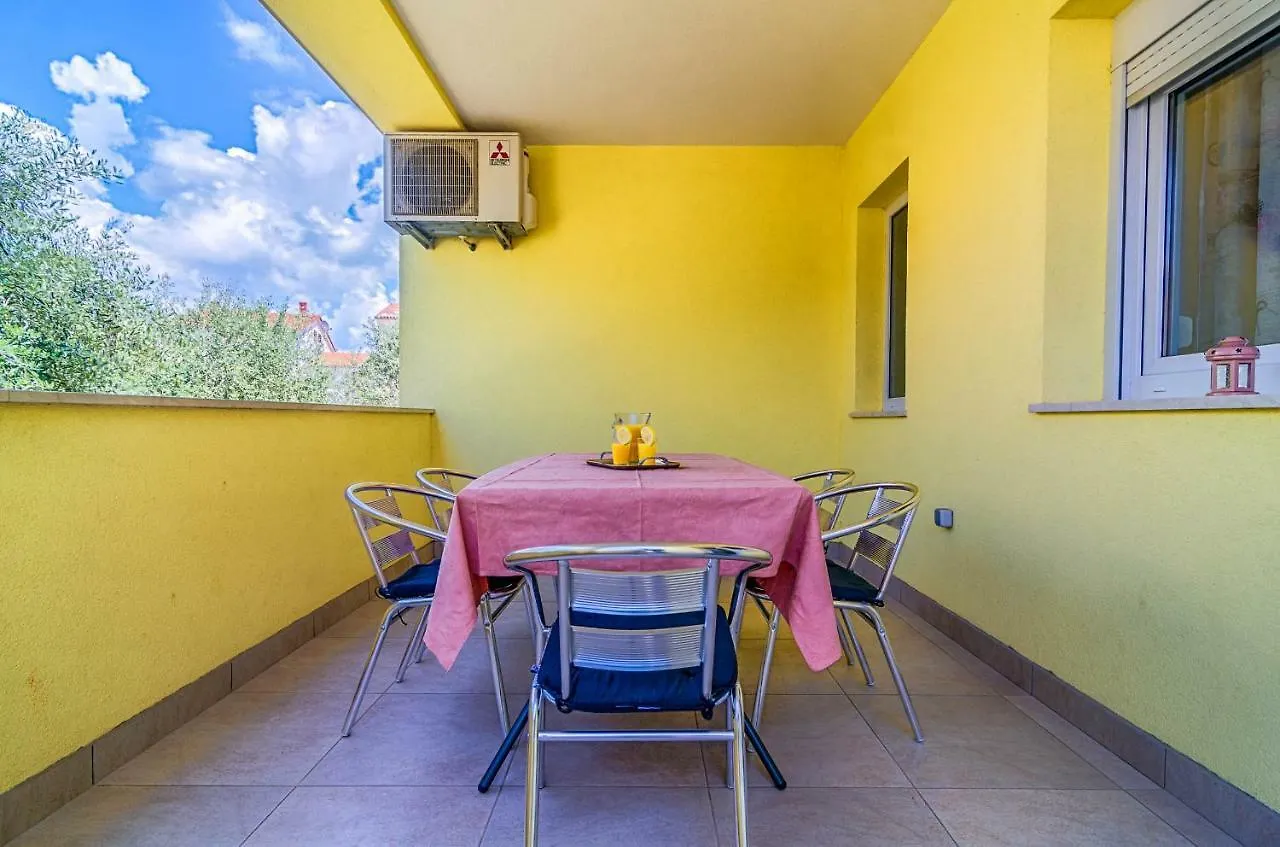 Apartment Apartmani Prodan 2 Fazana