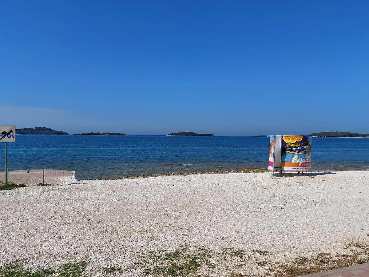 Apartmani Prodan 2 Fažana 0*,