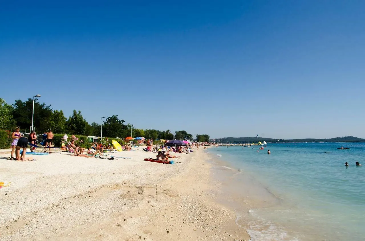 Apartmani Prodan 2 Fažana 0*,